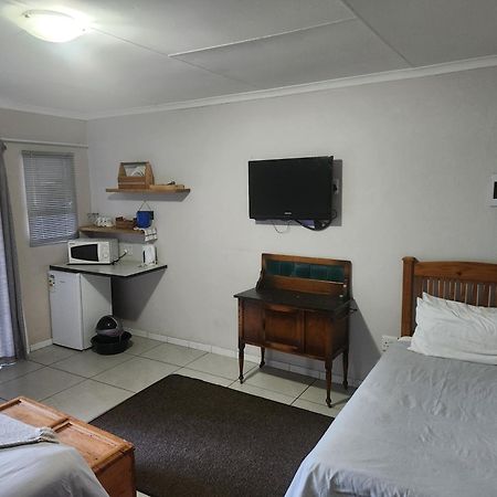 Mimosa Guesthouse Colesberg Exteriör bild